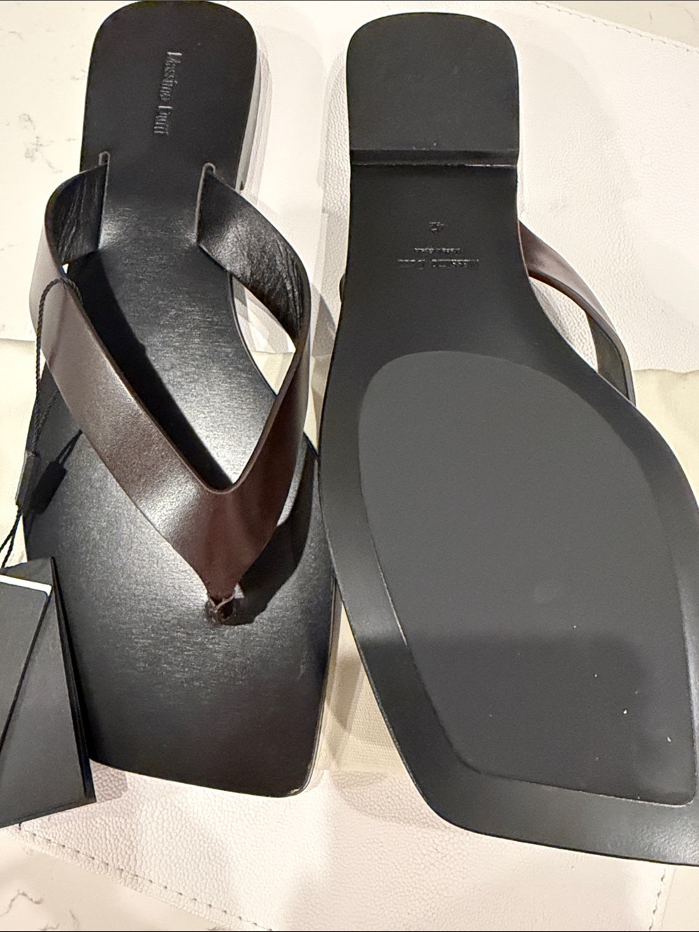 Massimo Dutti Women's Black Footbed Brown Leather Strap Square-Toe Flip Flops - Picture 4 of 5